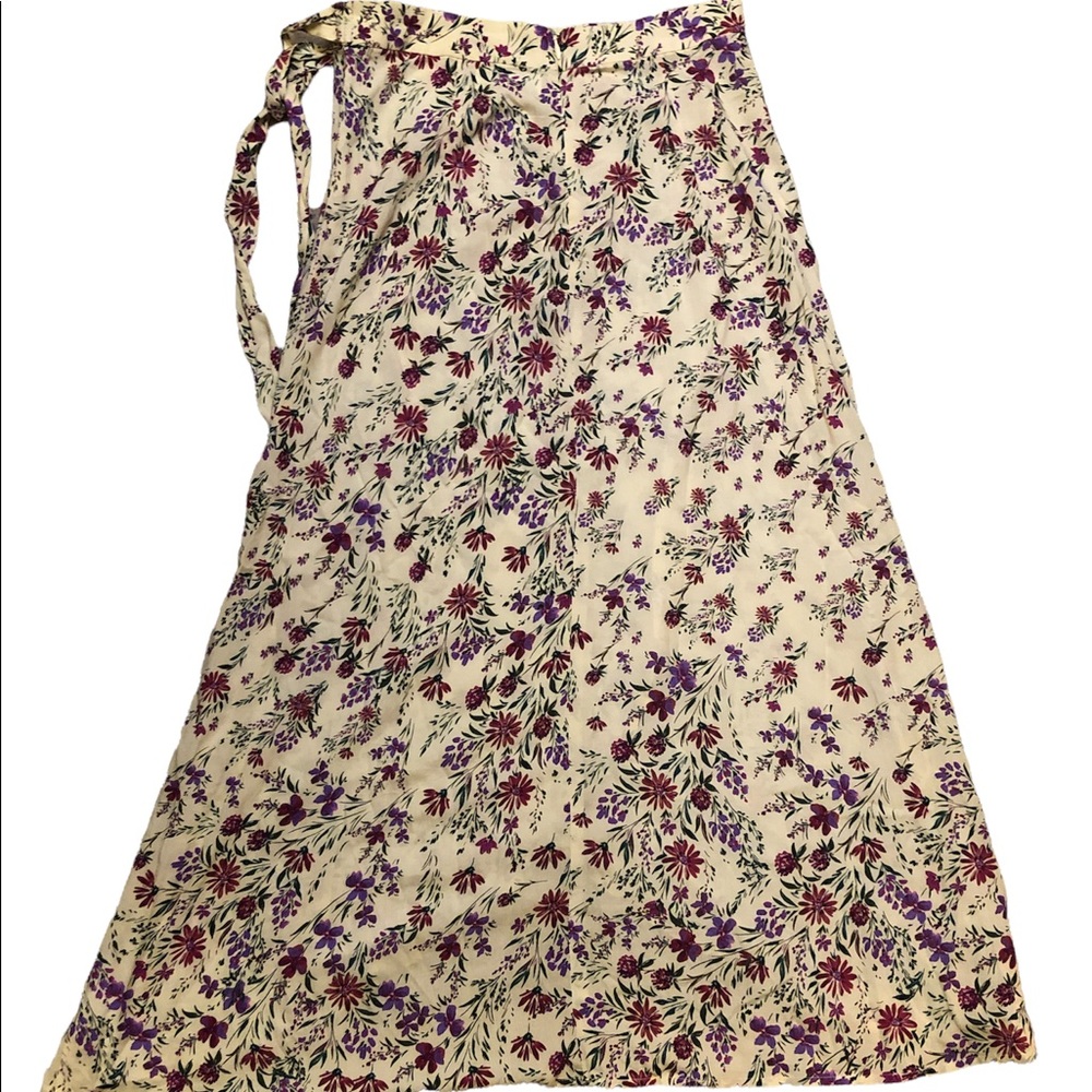 Isadora Floral Print Challis Wrap Skirt size XS - Picture 5 of 5